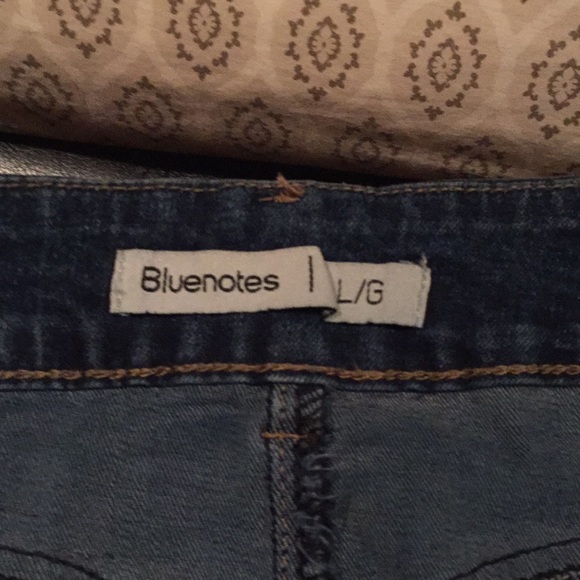 Raw Edge Denim Pencil Skirt - Picture 3 of 3